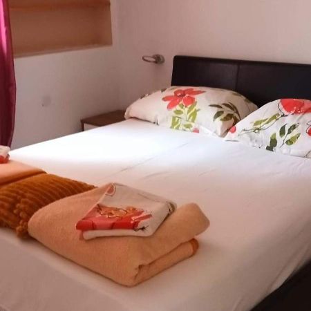 Apartman Petra トゥルパニ エクステリア 写真